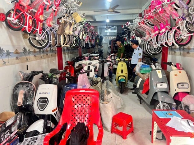 Đồng Tháp: Xử lý 2 trường hợp kinh doanh xe đạp điện không rõ nguồn gốc, xuất xứ